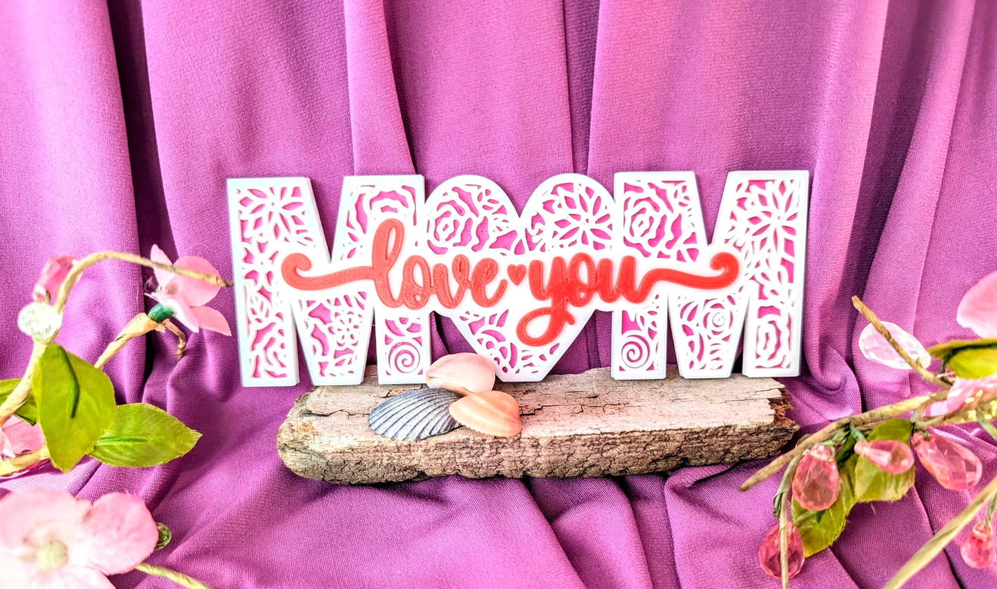 "I Love You Mom" table decoration